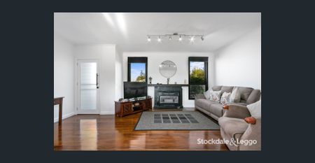 House with a View - Photo 2