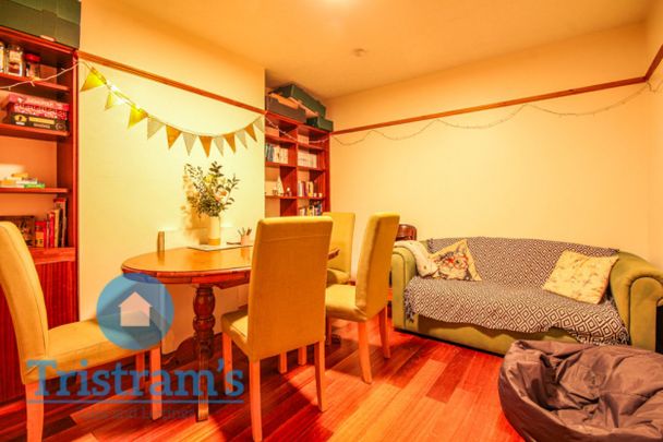 4 bed Semi-Detached House for Rent - Photo 1