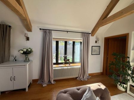 High Street, Wingham, Canterbury - Photo 3