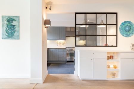 Instapklare , gemeubelde woning gelegen in Oud-Knokke vlakbij de groentenmarkt - Photo 4