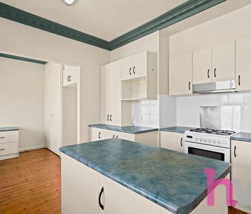 Conveniently located Family Home with Spacious Backyard! - Photo 4