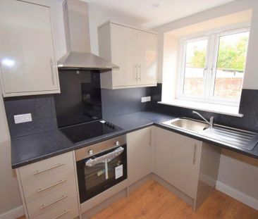 1 bedroom terraced house to rent - Photo 6