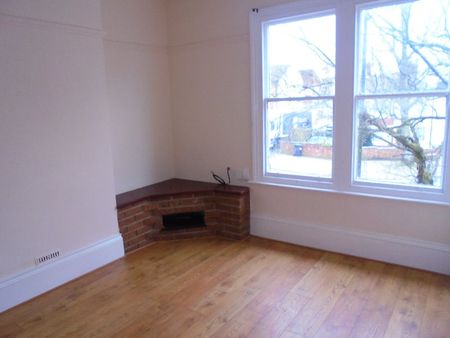 1 bed First Floor Flat/Apartment, - Photo 4