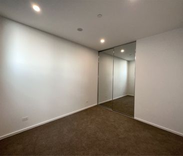 907/408 Spencer Street - Photo 3