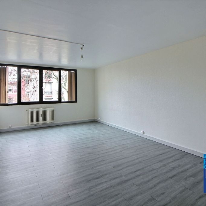 Apartment - Photo 1