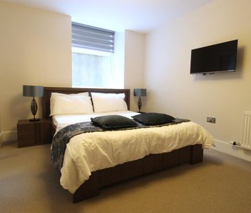 3 bedroom flat to rent - Photo 6