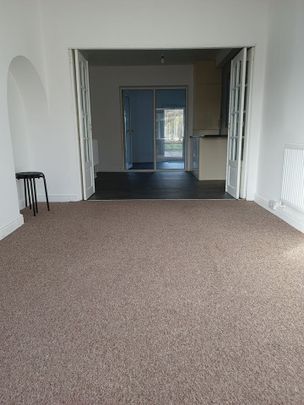 3 Bed Semi-Detached House, Tollemache Avenue, LE4 - Photo 1