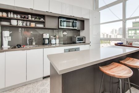 For Lease - 111 St Clair Avenue Unit# 906, Toronto, Ontario - Photo 2