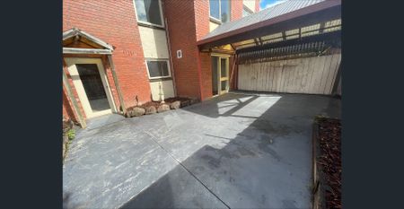 Low Maintenance Living! - Photo 2