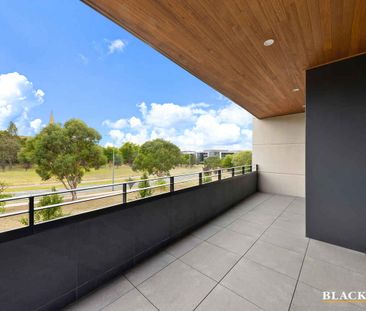 One bedroom at the Estate on State - Photo 5