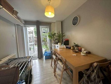 Salmond Close, Stanmore, HA7 - Photo 5