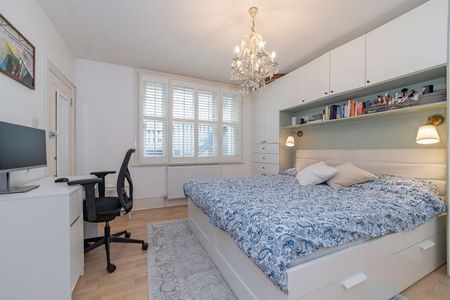 3 bedroom apartment to rent - Photo 4