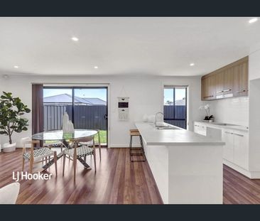 Lovely Family Home In Salisbury Plain ! - Photo 5