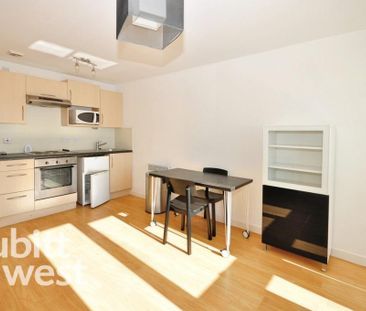 Studio to rent - Photo 4