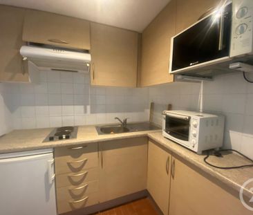 Location Appartement 1 pièce 23m² NICE 06300 - Photo 2