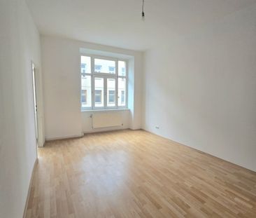Super, gemütliche 2 Zimmerwohnung - direkt bei der U1 LANDGUT - Photo 2