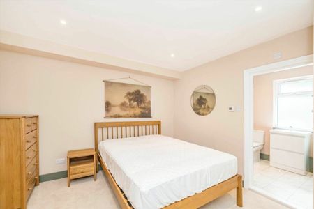 Darlan Road, Fulham, SW6 - Photo 2