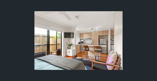 Fully Furnished Renovated Studio Apartment - Photo 1