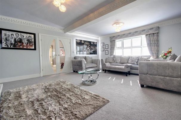 4 bedroom house to rent - Photo 1