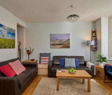 3 bedroom terraced house to rent - Photo 3