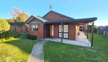 Three Bedroom Home, Witherlea - Photo 5