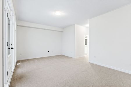 For Lease - 3217 Sixth Line Unit# Unit 1, Oakville, Ontario - Photo 4