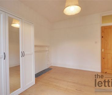 Devonshire Road, Palmers Green, Greater London, N13 4QU - Photo 5