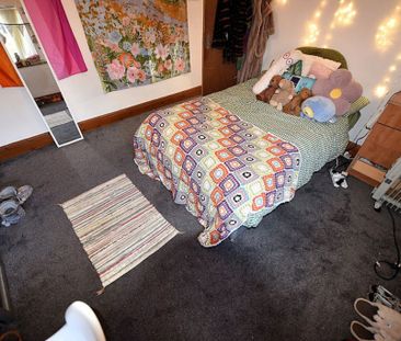 6 bedroom House in Richmond Avenue, Leeds - Photo 5