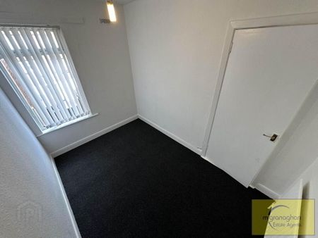 68 St James`s Road, Belfast, BT12 6ED - Photo 2