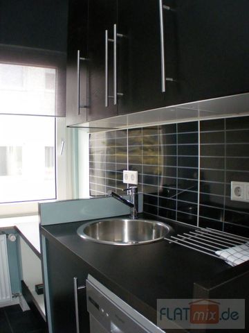 FLATmix.de / Nähe Rathaus, kleines, schickes Appartment im Altbau - Photo 5