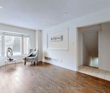 Detached Home For Lease | E8013902 - Photo 4