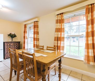 Netley Hall Cottages - Photo 4