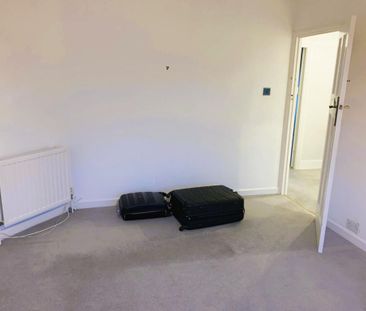 4 bedroom terraced house to rent - Photo 1