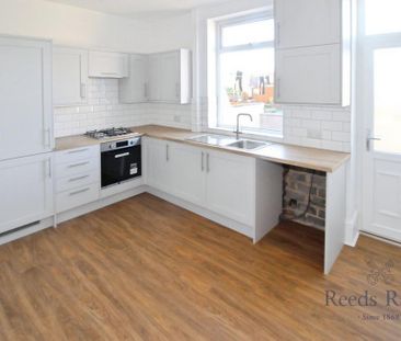 3 bedroom terraced house to rent - Photo 4