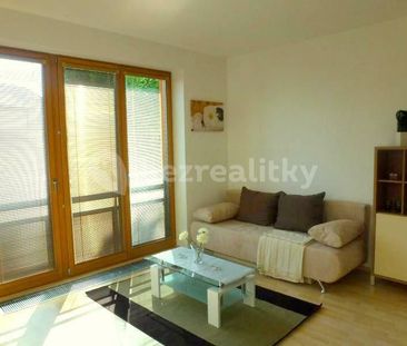 Pronájem bytu 2+kk • 65 m² bez realitkyKarlovarská, Praha - Ruzyně - Photo 1