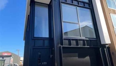 Tidy Townhouse on Lincoln Road - Photo 3