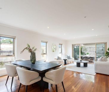 A Sun-Filled Family Haven Designed for Effortless Living - Photo 3