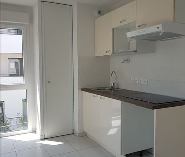 Location Appartement 3 pièces 66m² - Photo 2