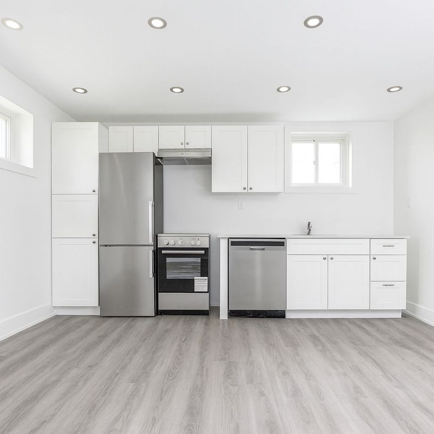 For Lease - 274 LINCOLN Street Unit# REAR, Welland, Ontario - Photo 1