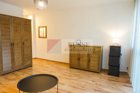 Kawalerka 29 m2 d. standard do wynajęcia 1800+360 - Photo 2