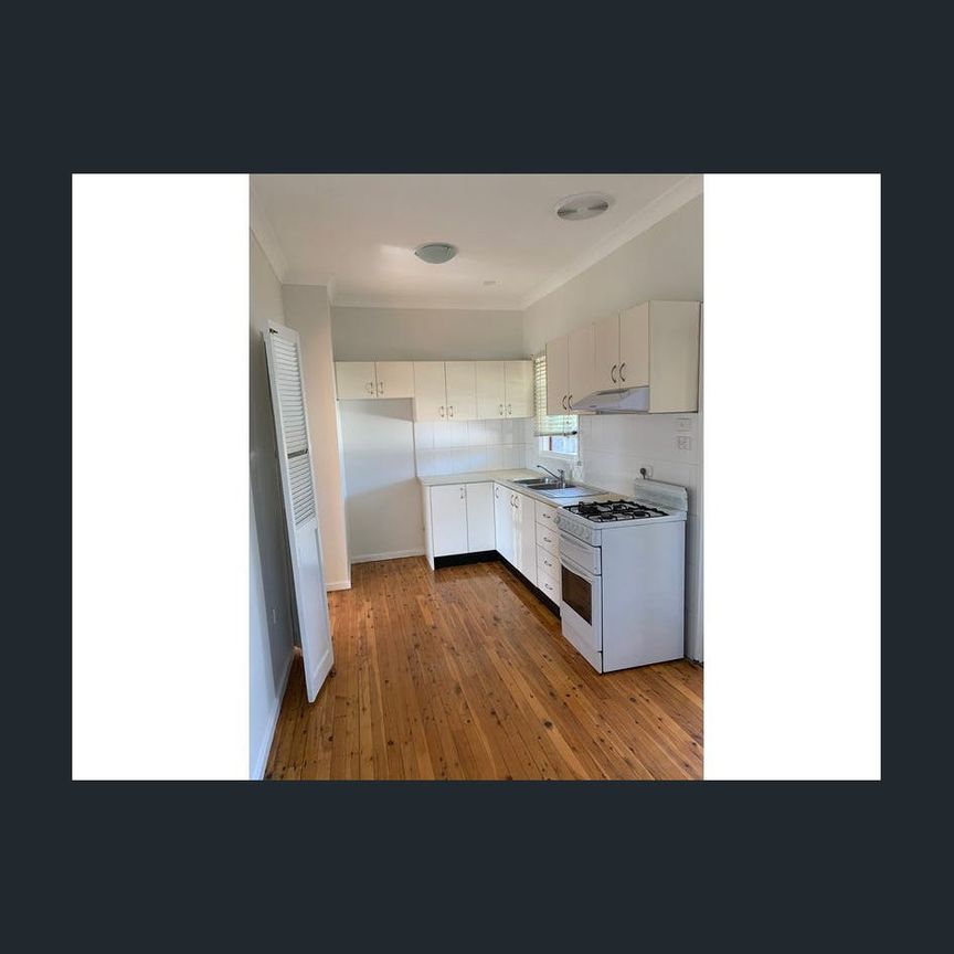 2 Pera Place, Fairfield West, NSW 2165 - Photo 1