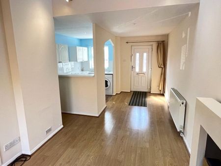 1 bedroom end of terrace house to rent - Photo 2