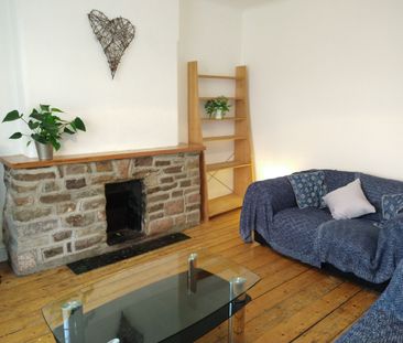 Double Room- Just off Gloucester Road - Photo 1