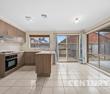 Spacious 3-Bedroom Living - Photo 6