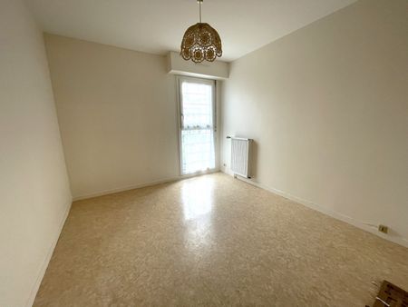À LOUER – Appartement Tours – Cathédrale – Réf. GI-JB-G203 - Photo 5