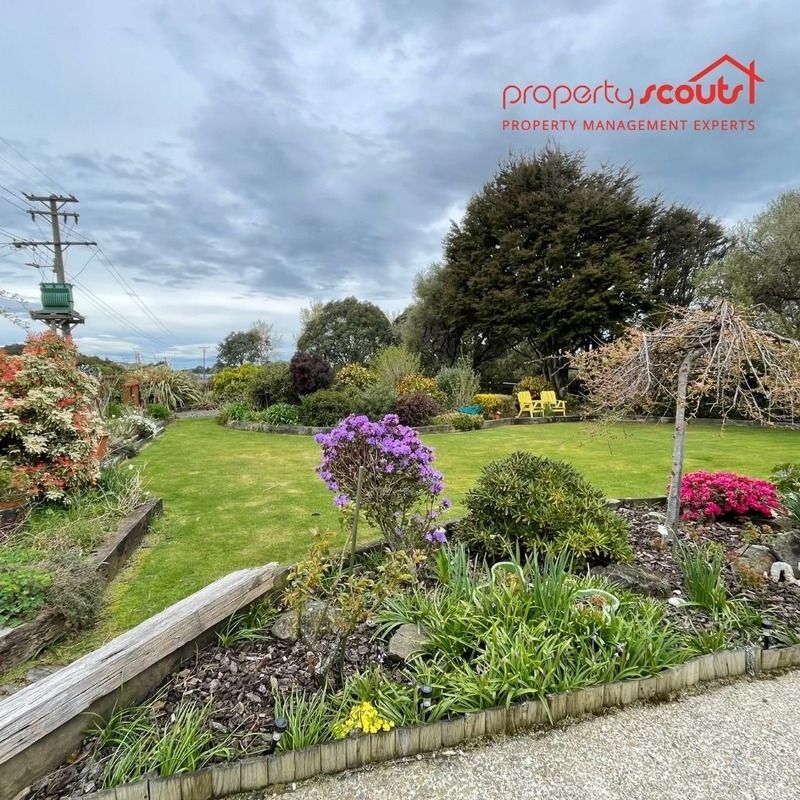 Extra Large family home in Kingswell - Photo 1