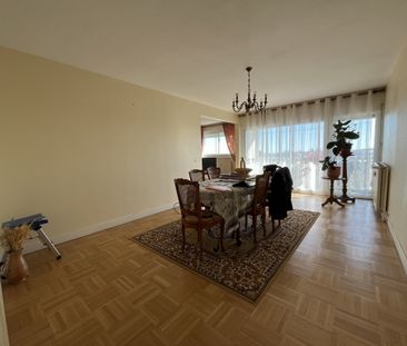 Location Appartement 3 pièces 86m² LORIENT 56100 - Photo 6