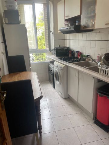 Location Meublée 3 pièces 50 m² Suresnes - Photo 3