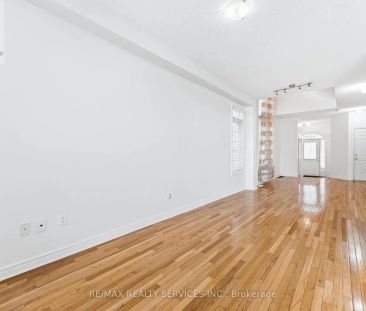 4 ROCKY POINT CRESCENT - Photo 4