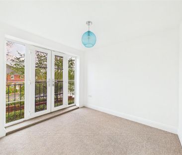 3 bedroom terraced house to rent - Photo 4